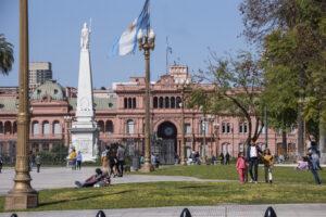 La Mesa del Congreso fija el 25 de agosto como tope para inscribir grupos parlamentarios, con Junts y ERC en el aire