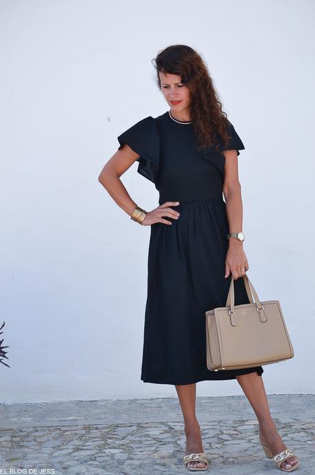 BLACK DRESS BLACK DRESS