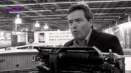 Los Que Habitan el Abismo: ¡La Novela Que Sacudió el Mundo del Periodismo!