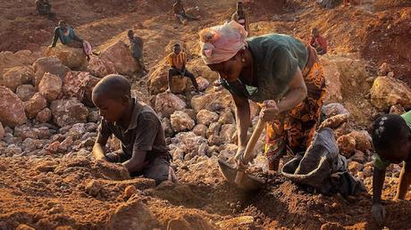 LA CARA SUCIA Y CONTAMINANTE DEL COCHE ELÉCTRICO