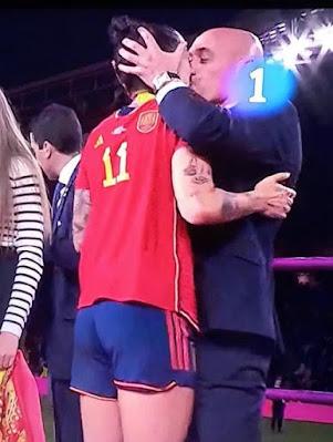 Tarjeta Roja para Luis Rubiales.