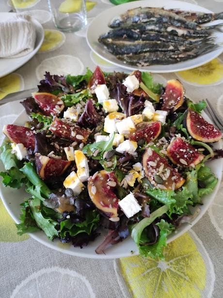 ENSALADA VERDE CON FETA E HIGOS