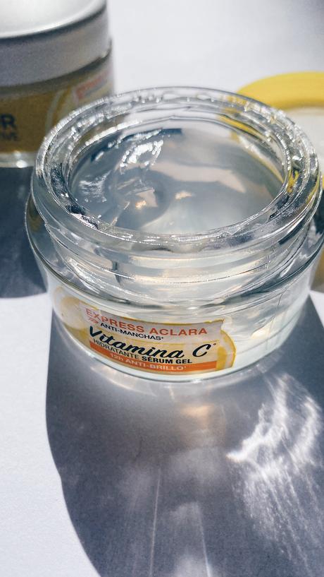 Crema vitamina c aclara manchas Garnier Argentina opinión diferencia entre las dos dia noche ingredientes