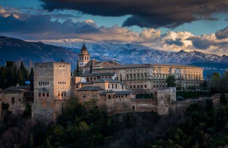 La-Alhambra-de-Granada-y-su-Asombrosa-Arquitectura Blog Elche Se Mueve