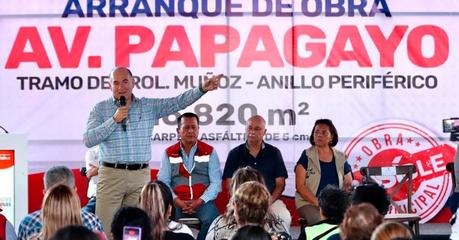 Enrique Galindo, Alcalde de San Luis Potosí, inicia la esperada renovación de la calle Papagayo.