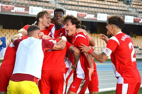La incertidumbre marca el arranque de la segunda temporada del Sevilla Atlético en Segunda RFEF