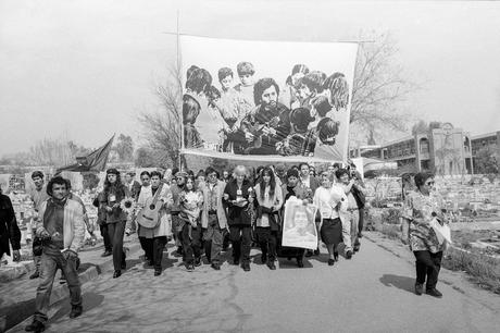 Un canto de amor por Victor Jara © Mariela Rivera, 1998