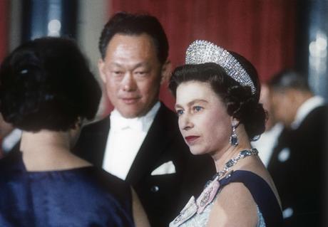 Picturing Elizabeth_Her Life In Images