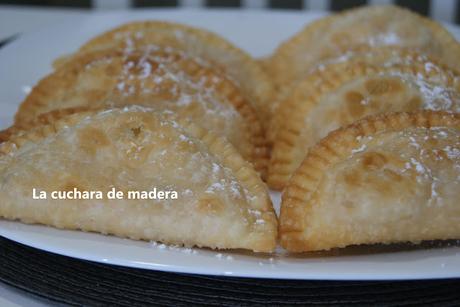 TRUCHAS O EMPANADILLAS DE BATATA. POSTRE TIPICO CANARIO