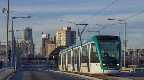 Vuelve a circular el tranvía: se adelantan pruebas en el nuevo tramo de Glòries