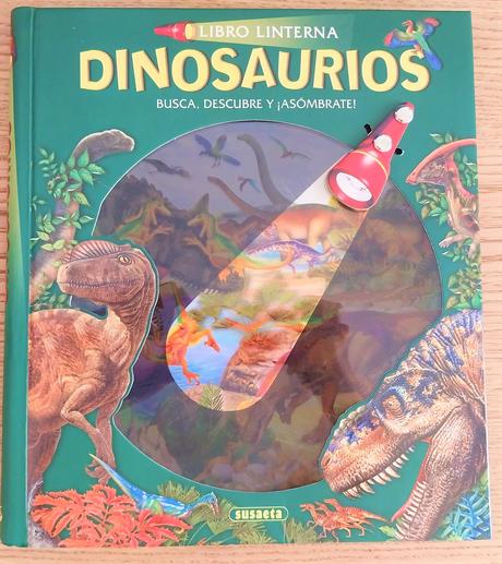 Leyendo El Cuento: «Libro Linterna: Dinosaurios» (Susaeta)