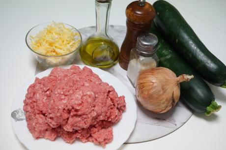 Carne picada con calabacín al horno