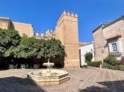 Plaza Alianza (5): muralla Alcázar.