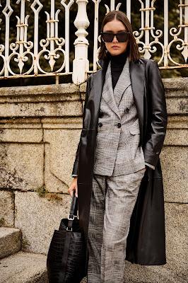 Roberto Verino abrigos mujer,Otoño 2023,moda mujer de 50 años,bolsos a la moda,moda mujer,Roberto Verino vestidos,moda femenina,abrigos roberto verino hombre,