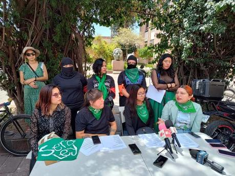 Frente Marea Verde San Luis Potosí exige la legalización del aborto
