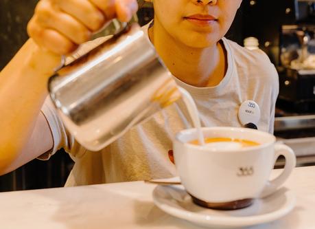 Te descubrimos las mejores cafeterías con terraza para disfrutar de un buen desayuno antes de la llegada el invierno mejores cafeterías con terraza en Barcelona