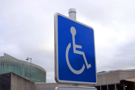 El Ayuntamiento de Zamudio instala señales de código más ecológicas El Ayuntamiento de Zamudio instala señales de código más ecológicas