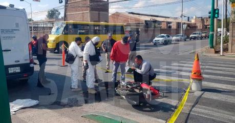 Motociclista fallece tras ser arrollado por unidad recolectora en San Luis Potosí