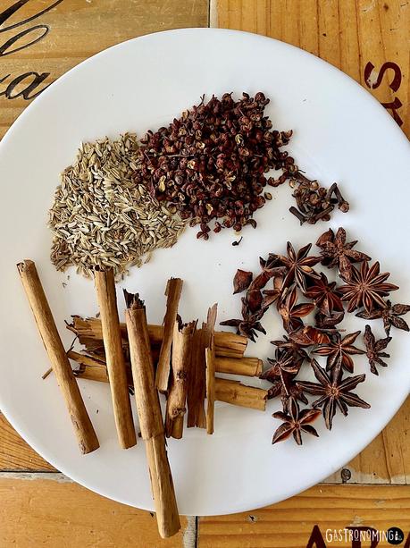 Cinco especias chinas, la mezcla secreta que proviene de Oriente Cinco especias chinas, la mezcla secreta que proviene de Oriente