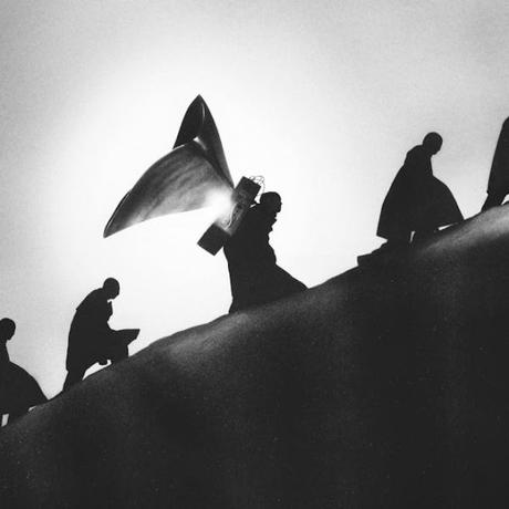 Playing robots into heaven