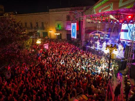 Celebración del Grito de Independencia en San Luis Potosí: Una noche de fiesta, tradición y música