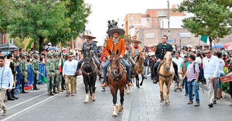Desfile Cívico Militar en San Luis Potosí: Tradición y Seguridad