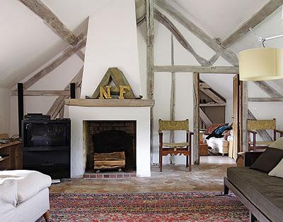 INTERIORES RUSTICOS BAJO CABRIADAS