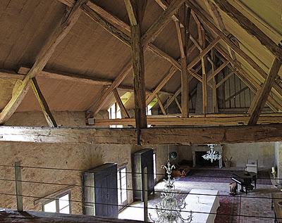 INTERIORES RUSTICOS BAJO CABRIADAS