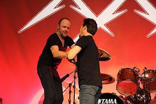 Fotos de Metallica y tema inédito.