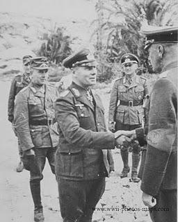 Rommel retrocede a la línea Gazala - 07/12/1941.
