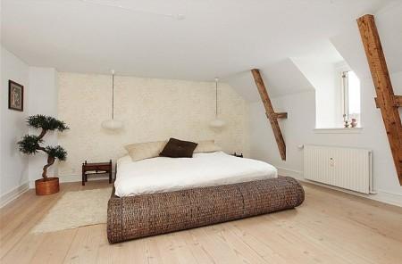 Vivir en un dúplex de 222m² suelo de parquet de tablas anchas estilo nórdico estilo escandinavo diseño de interiores diseño danés decoración de interiores decoración de dúplex decoración de áticos decoración danesa