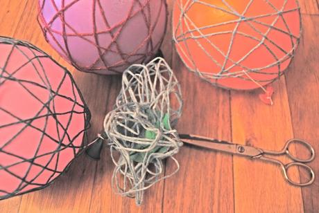 DIY. Adornos con lana/Yarn ornaments