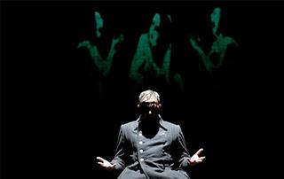 MACBETH EN LOS TEATROS DEL CANAL: LA AMBICIÓN TEÑIDA DE NEGRO.