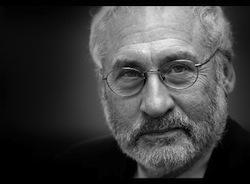Entrevista a Joseph E. Stiglitz. “Por ahora, España no ha sido atacada por los especuladores, pero puede ser solo cuestión de tiempo” Entrevista a Joseph E. Stiglitz. “Por ahora, España no ha sido atacada por los especuladores, pero puede ser solo cuestión de tiempo”