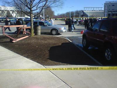 Hombre mata  a dos personas en  la universidad de Virginia Tech