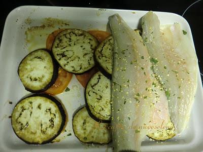 Lomos de lubina con berenjena