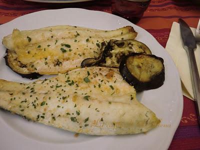 Lomos de lubina con berenjena