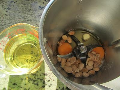 MEDALLONES DE SOLOMILLOS CON ALIOLI DE ALMENDRAS