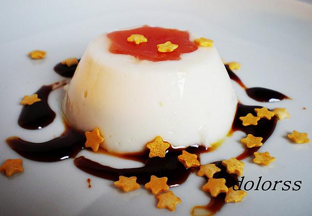 Postre de yogur de oveja con estrella de membrillo
