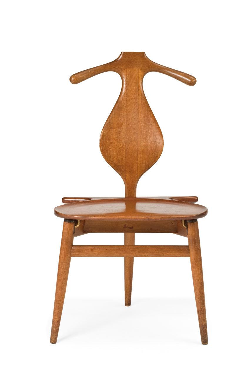 Valet chair, Jakkens Hvile, JH-540, PP-250 by Hans J Wegner for sale at Deconet