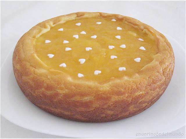 Tarta de queso con mermelada de naranja