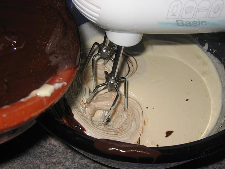 Torta caprese de chocolate y almendras