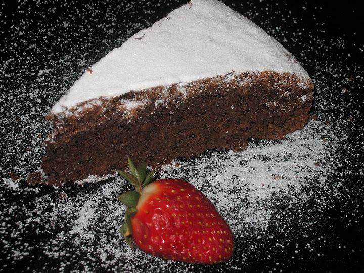 Torta caprese de chocolate y almendras