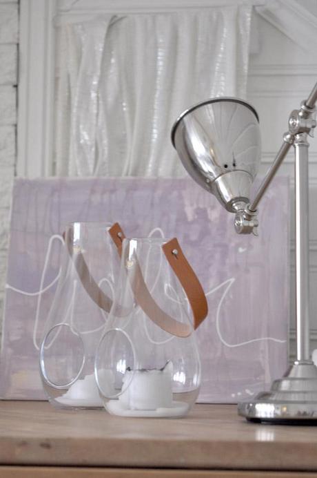 Dormitorio Blanco, Gris y Púrpura