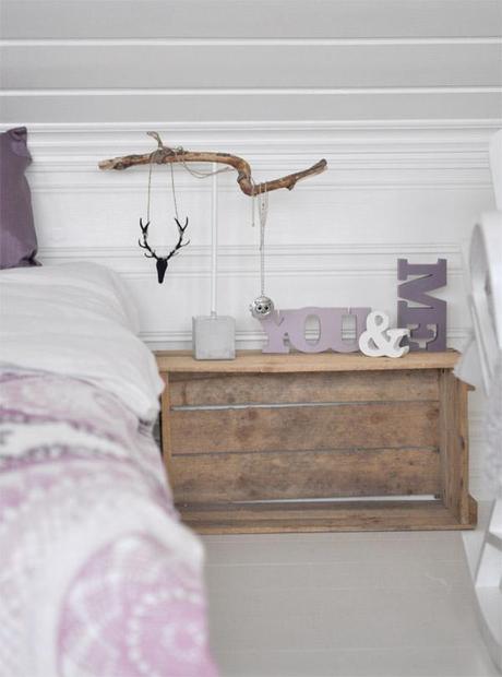 Dormitorio Blanco, Gris y Púrpura