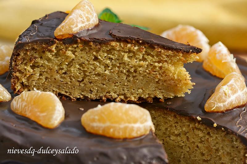 BIZCOCHO DE MANDARINA CON BAÑO DE CHOCOLATE