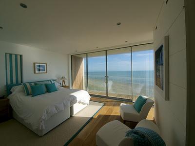 CASA MINIMALISTA DE PLAYA