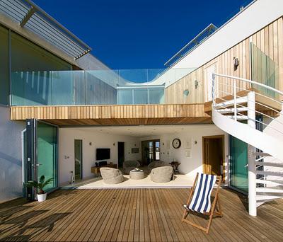 CASA MINIMALISTA DE PLAYA