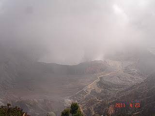 APERITIVO DE FRIJOLES MOLIDOS  Y EL VOLCÁN POÁS.
