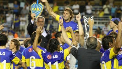Boca campeón, invicto y discutido